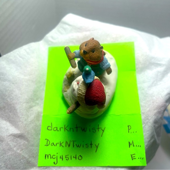 Vintage Hallmark 1993 Tender Touches Sculpting Santa Figurine - Picture 5 of 9